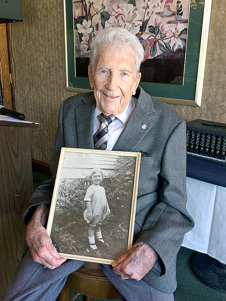 Bob Logsdon Age 100
